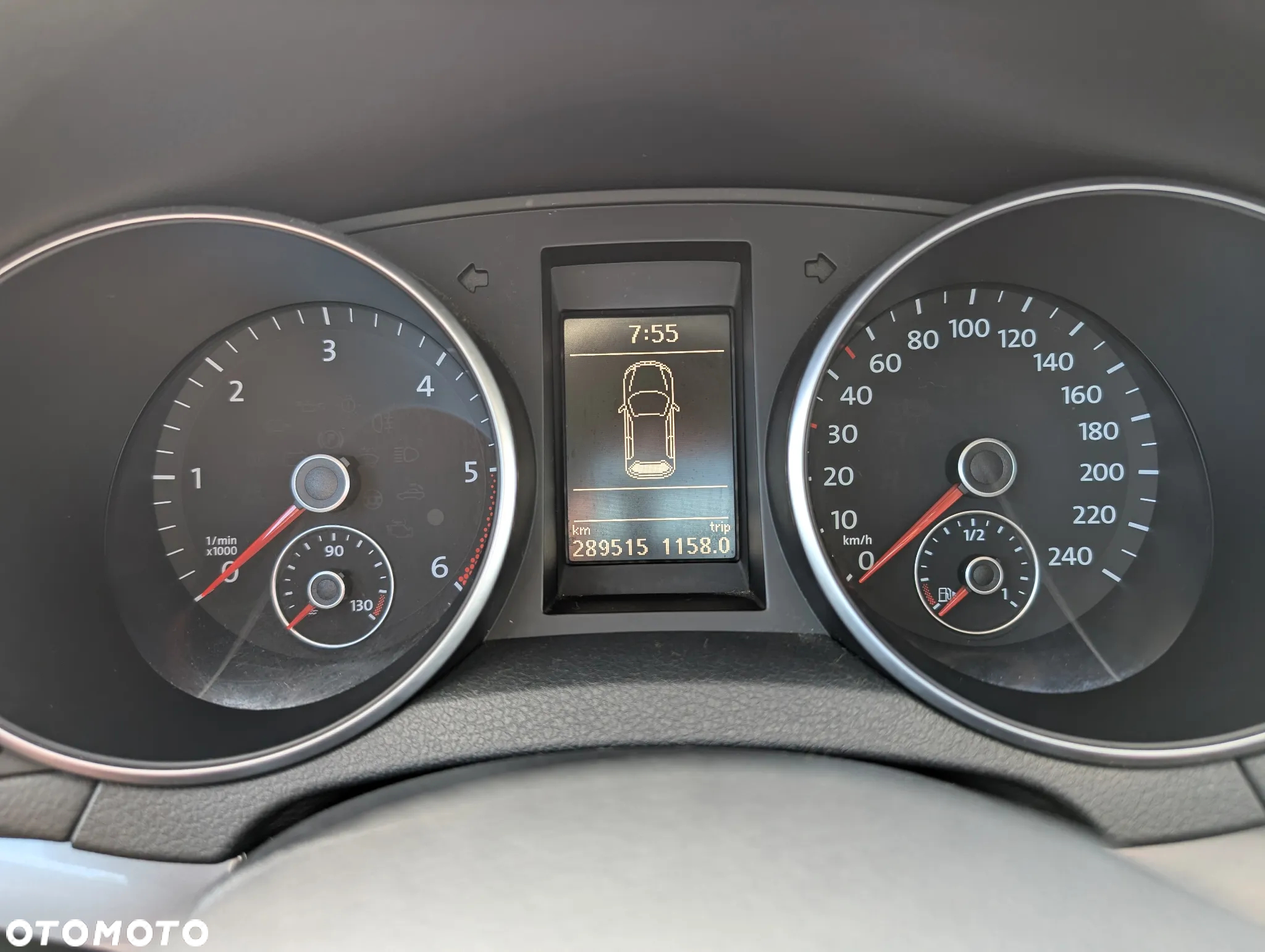Volkswagen Golf VI 1.6 TDI BlueMot Comfortline - 10