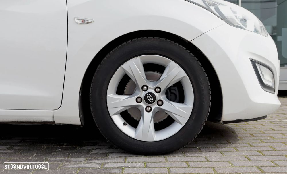 Hyundai i30 1.6 CRDI Blue Comfort - 6