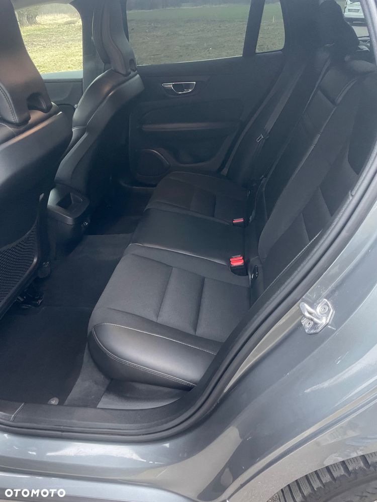 Volvo V60 D3 Geartronic Momentum - 32