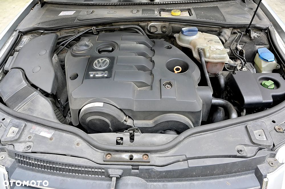 Volkswagen Passat 1.9 TDI Basis - 4