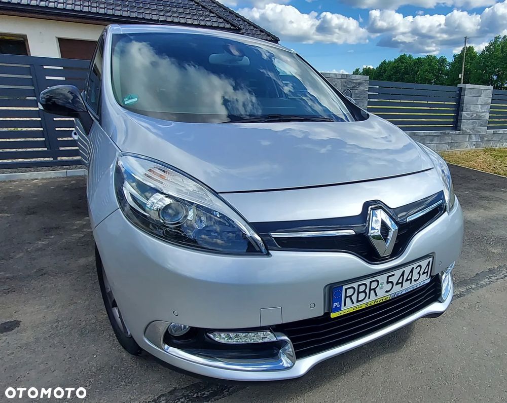 Renault Scenic ENERGY TCe 130 BOSE EDITION - 11