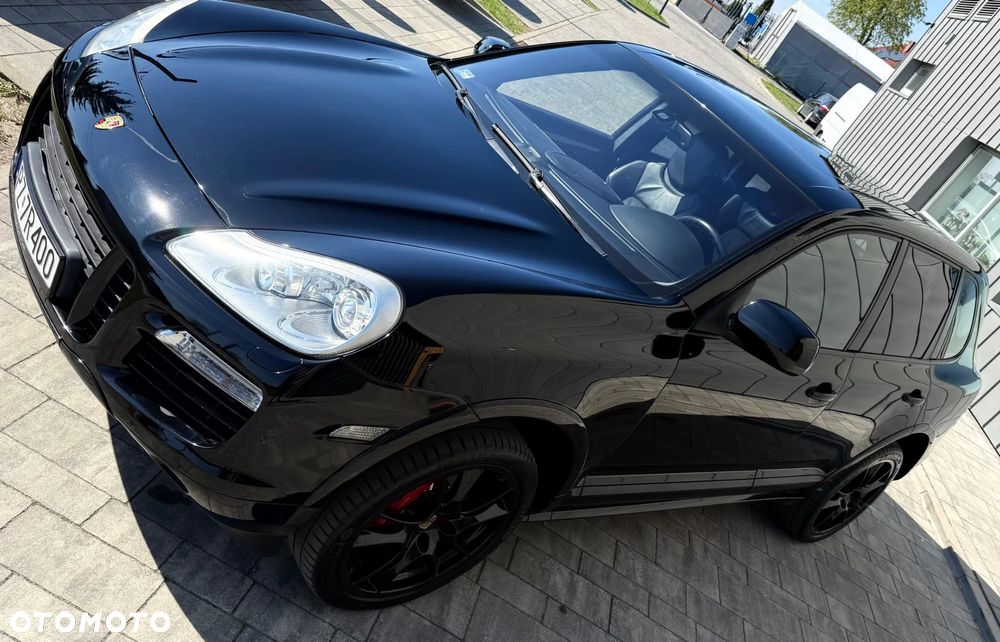 Porsche Cayenne Turbo - 13