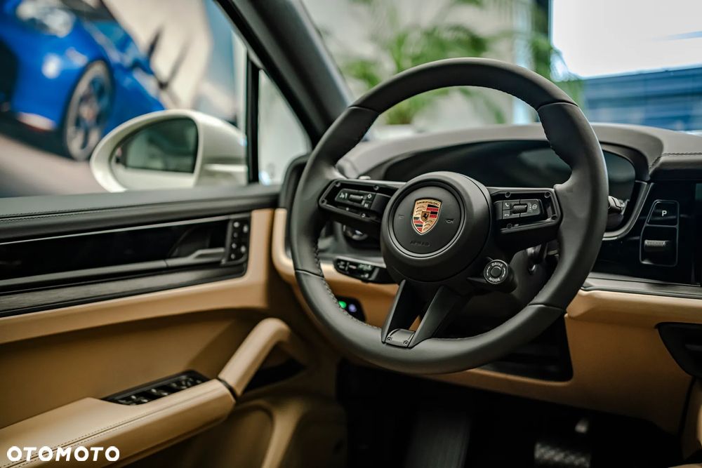 Porsche Cayenne E-Hybrid PHEV Black Edition - 18