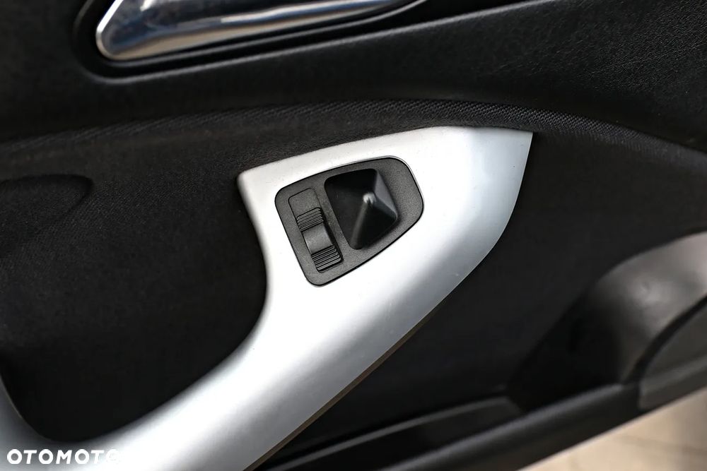 BMW Seria 3 - 36