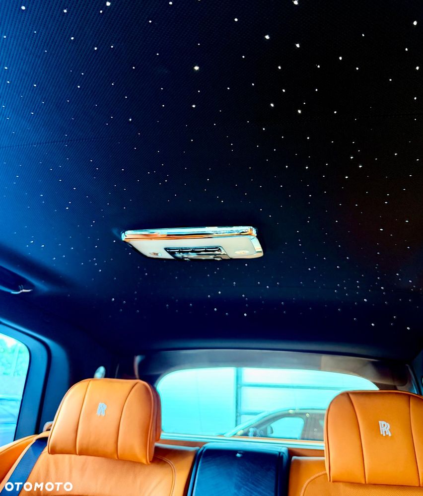 Rolls-Royce Cullinan - 40