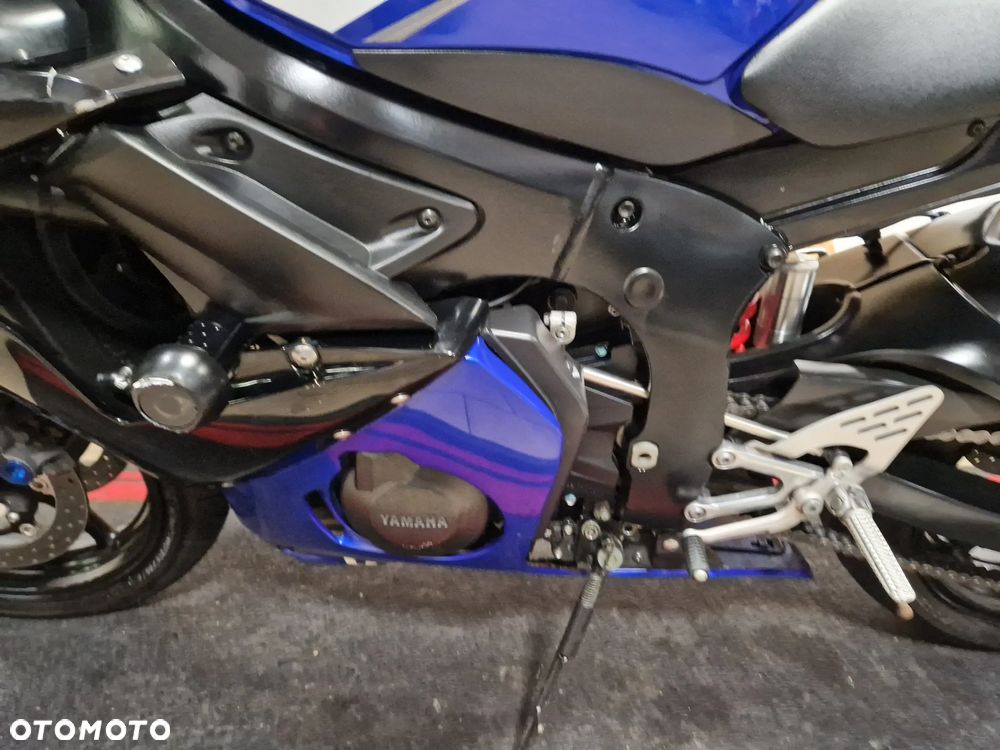 Yamaha R6 - 28
