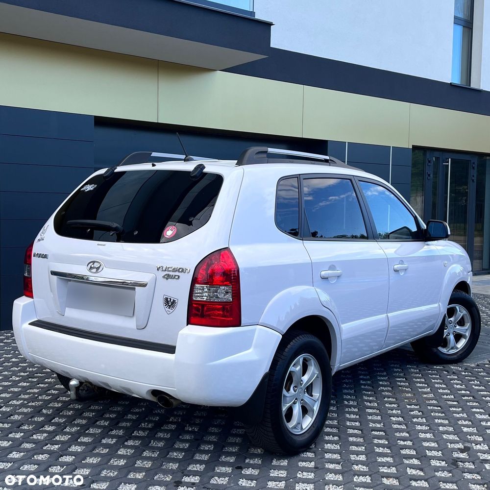 Hyundai Tucson 2.0 Elegance / Premium - 2