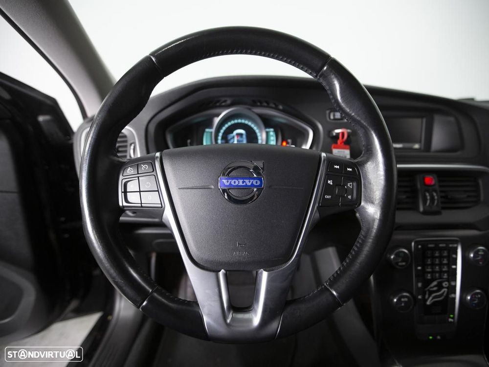 Volvo V40 Cross Country - 13