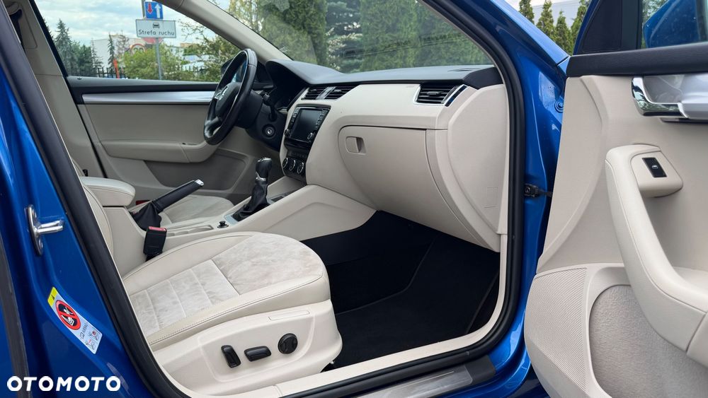 Skoda Octavia 2.0 TDI (Green tec) 4x4 Ambition - 9