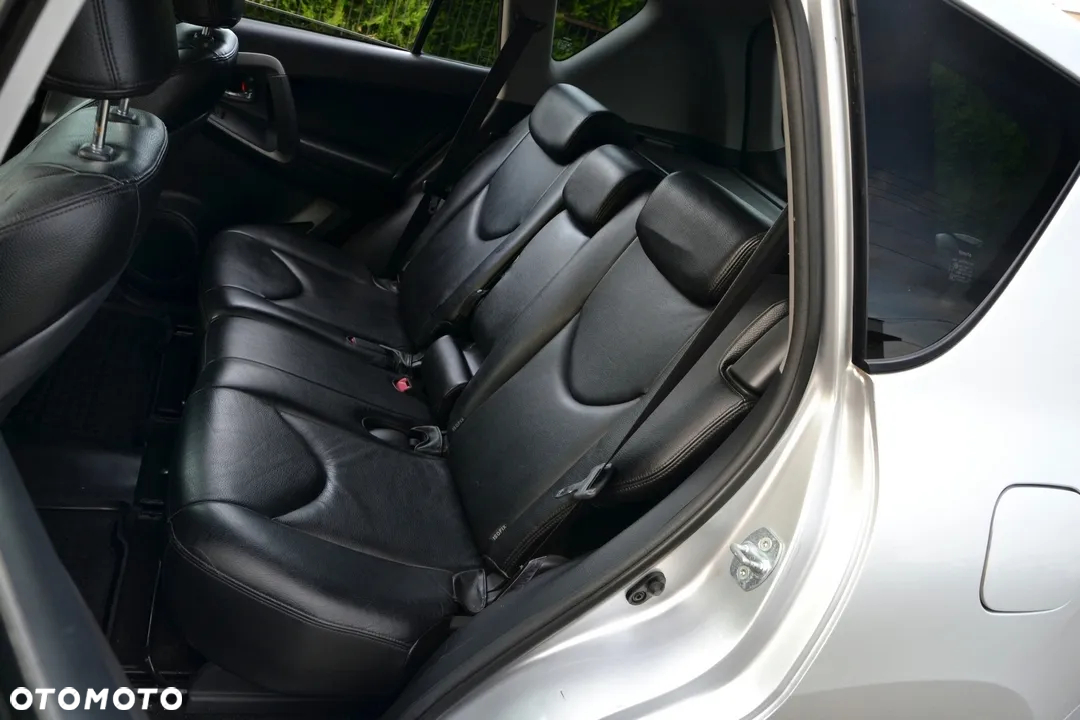 Toyota RAV4 2.2 D-4D 4x4 Executive - 21