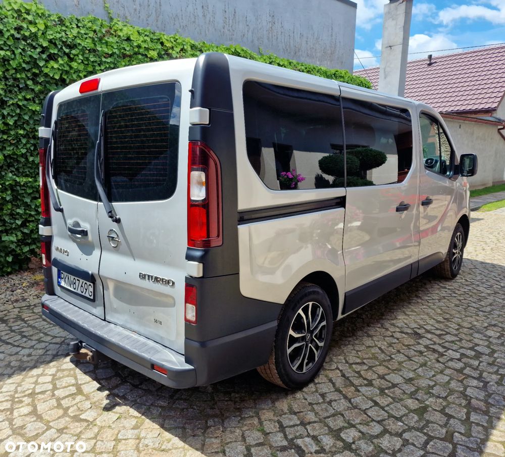 Opel Vivaro - 2
