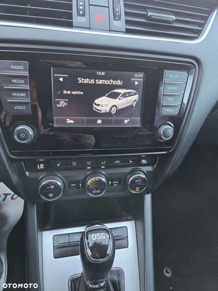 Skoda Octavia 1.6 TDI Ambition DSG - 17