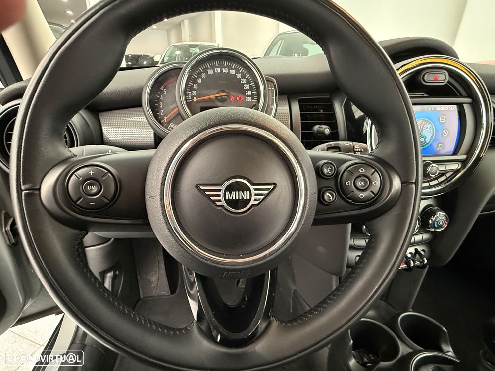MINI 5 Portas Cooper D - 10