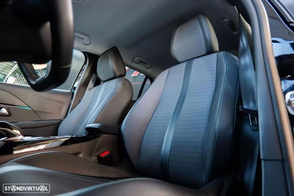 Peugeot e-208 50 kWh Allure Pack - 36