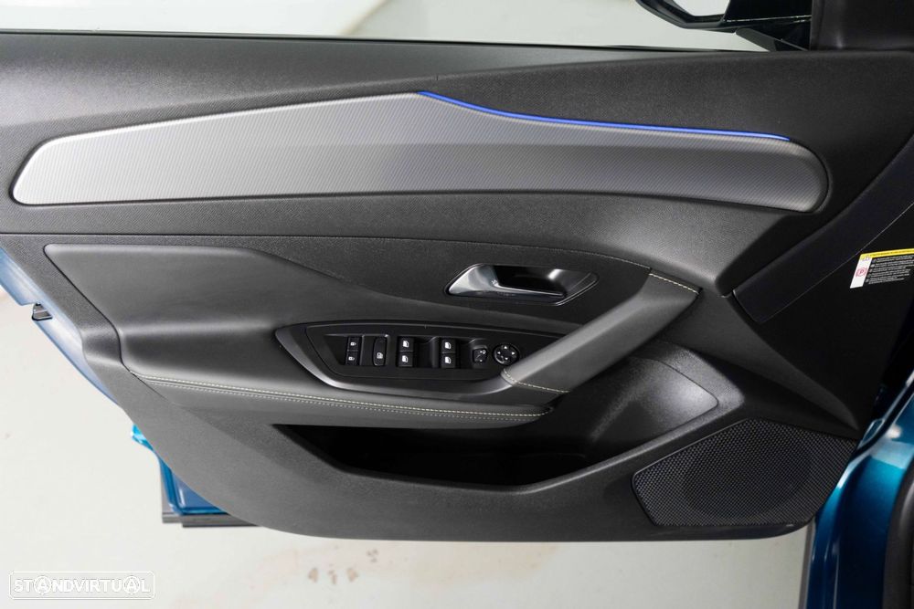 Peugeot 408 1.6 Hybrid GT e-EAT8 - 22