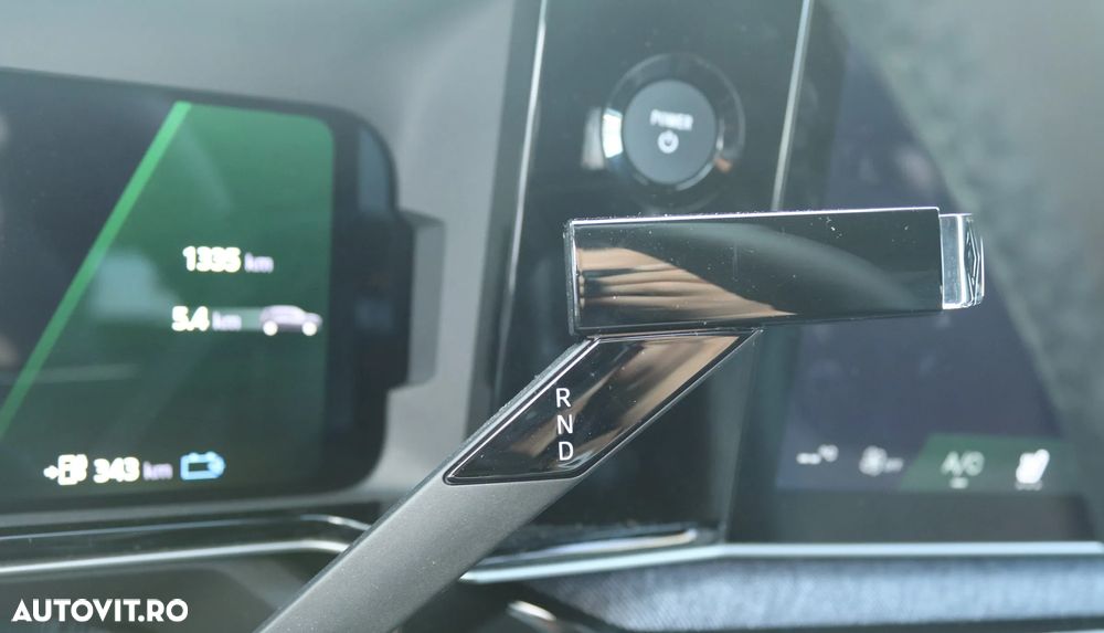 Renault 4 E-Tech 52 kWh Techno - 17