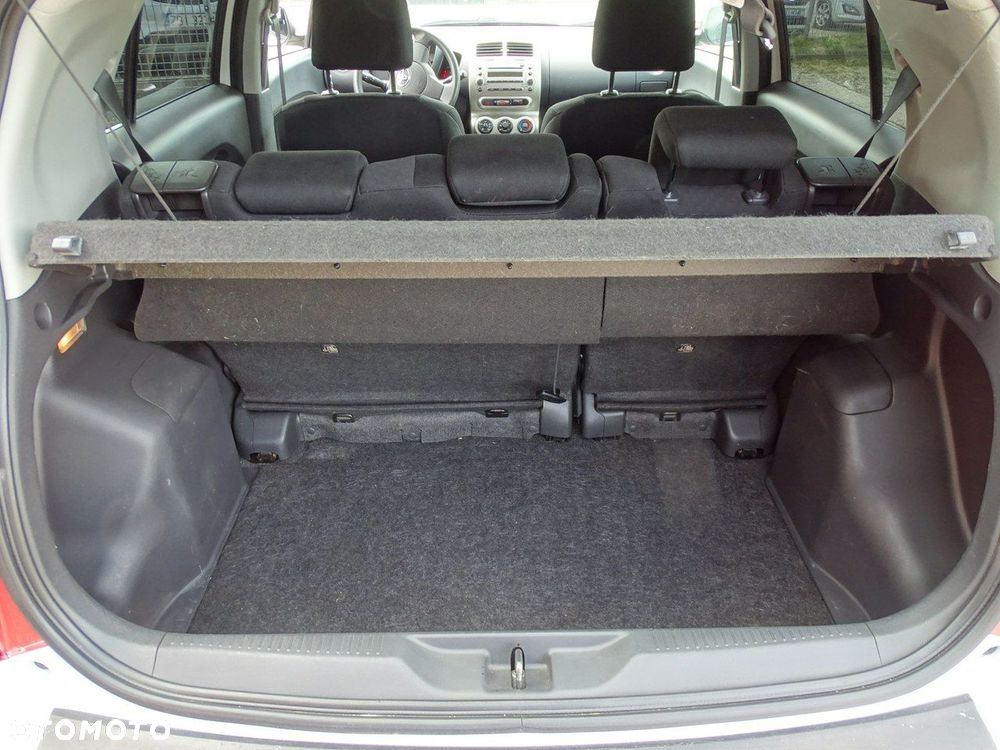 Toyota Urban Cruiser - 12