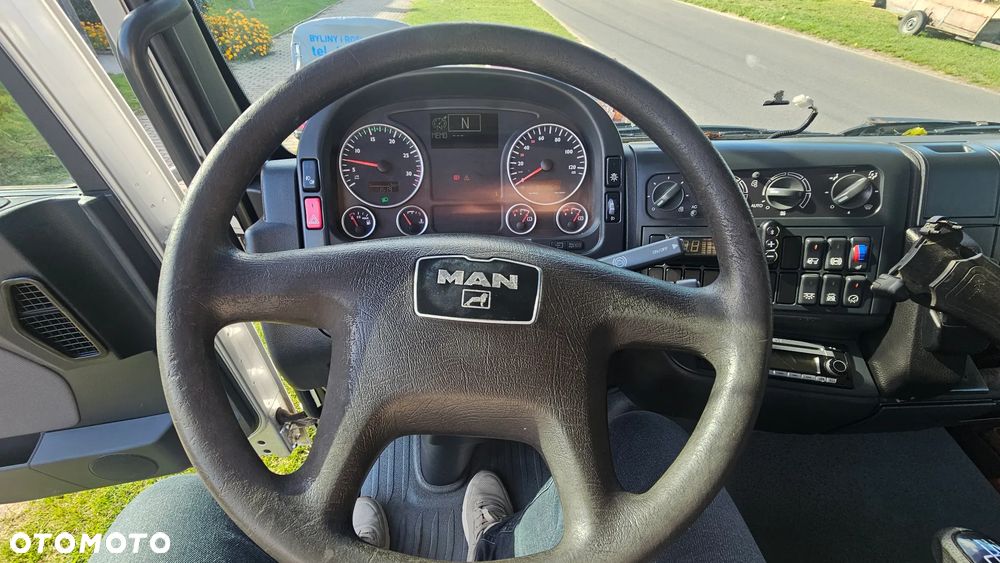 MAN TGL 12.210 - 18