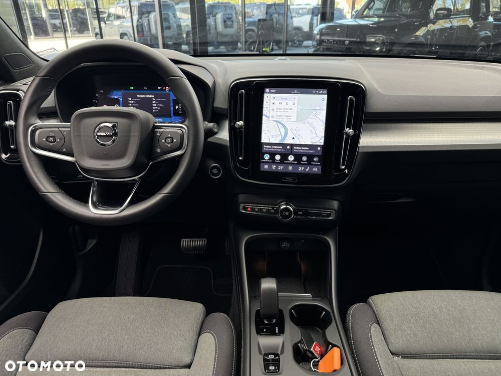 Volvo XC 40 B3 Plus Bright - 16