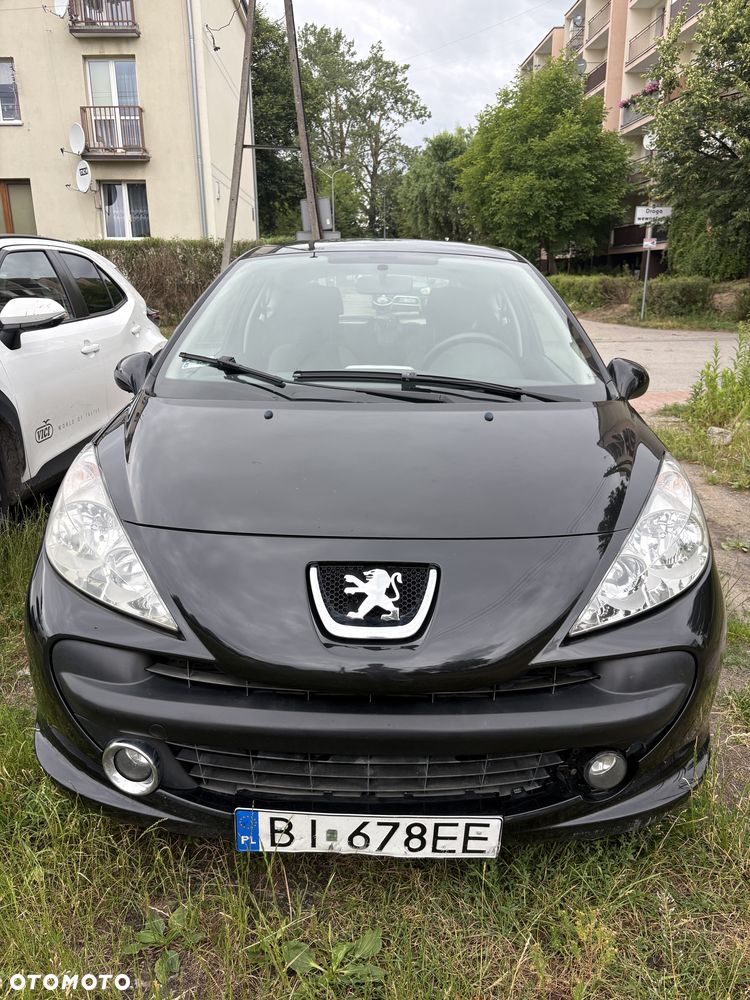 Peugeot 207 1.4 16V Trendy - 3