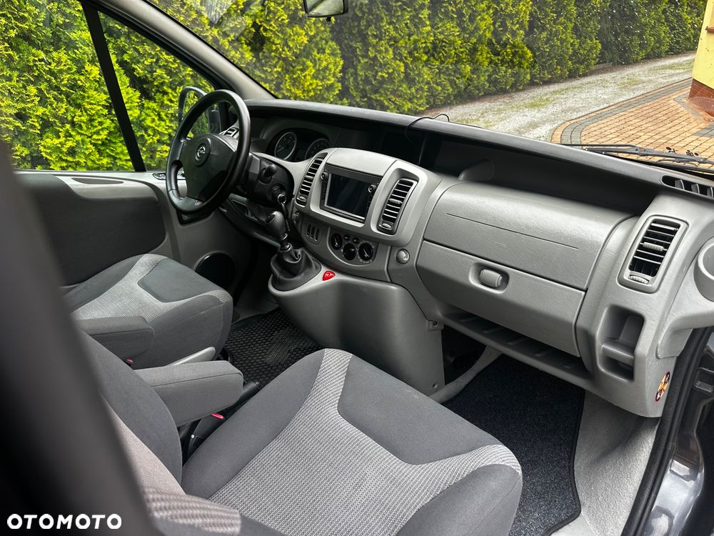 Opel Vivaro - 19