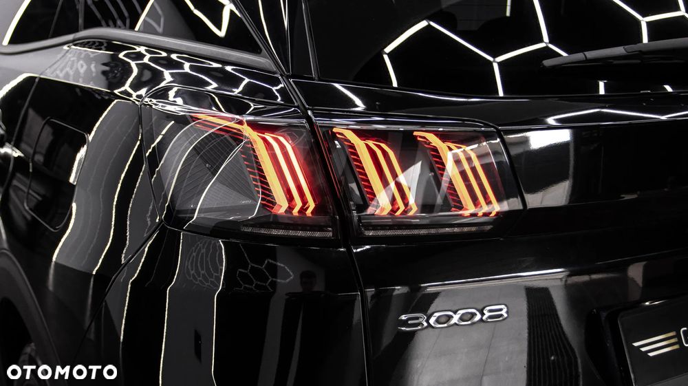 Peugeot 3008 1.6 PureTech Hybrid PHEV Allure S&S EAT8 - 14
