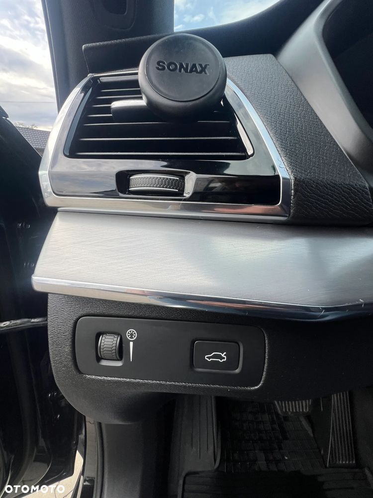 Volvo XC 90 D5 AWD Inscription 7os - 24