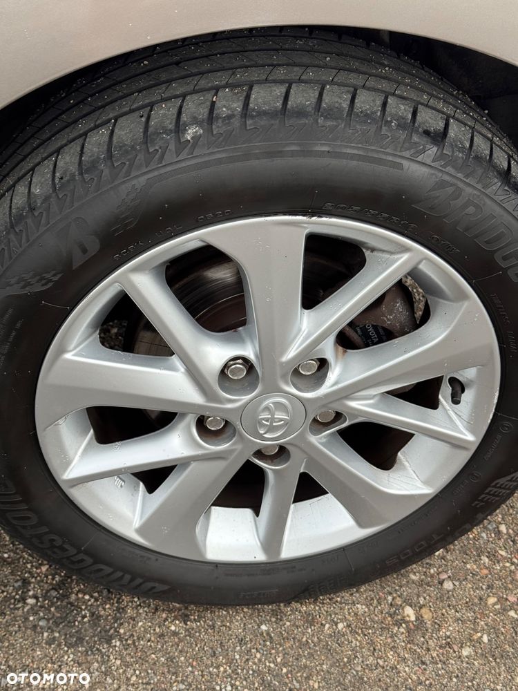 Toyota Auris 1.6 Life+ - 35