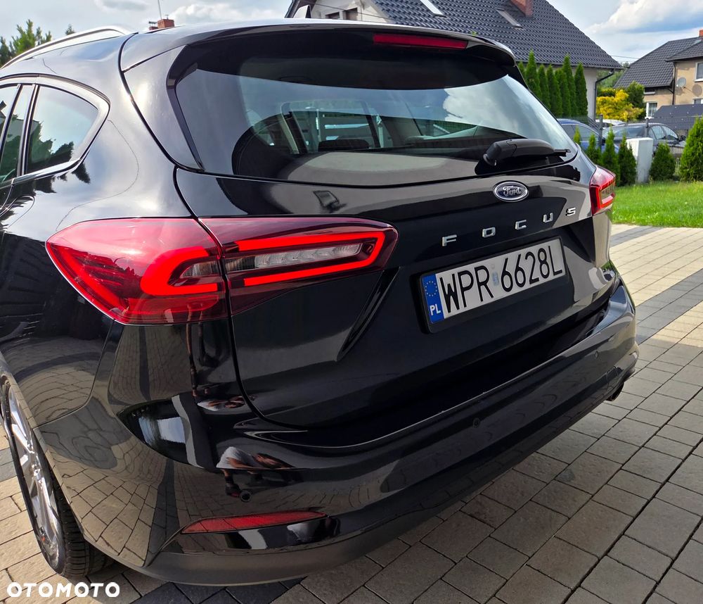 Ford Focus 1.0 EcoBoost Titanium - 11