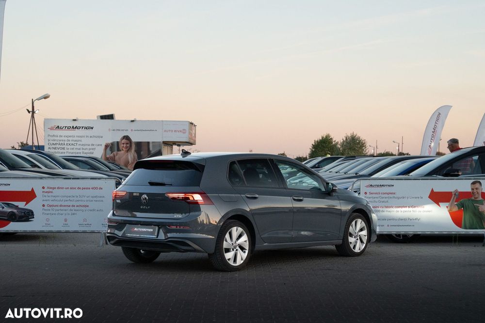 Volkswagen Golf - 5