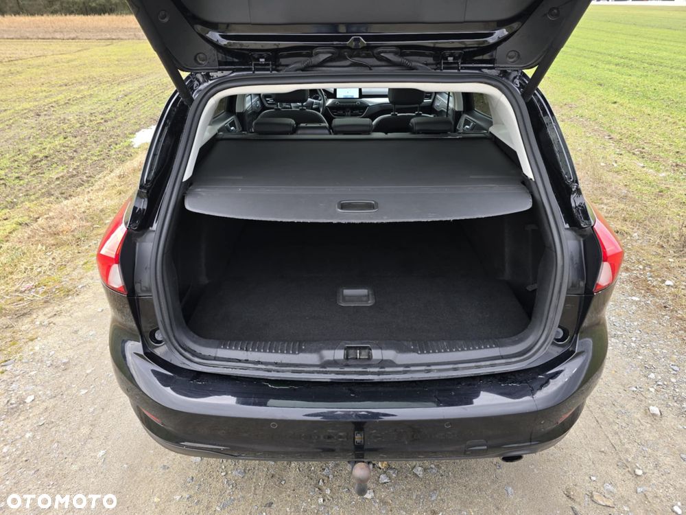 Ford Focus SW 2.0 EcoBlue Titanium - 23