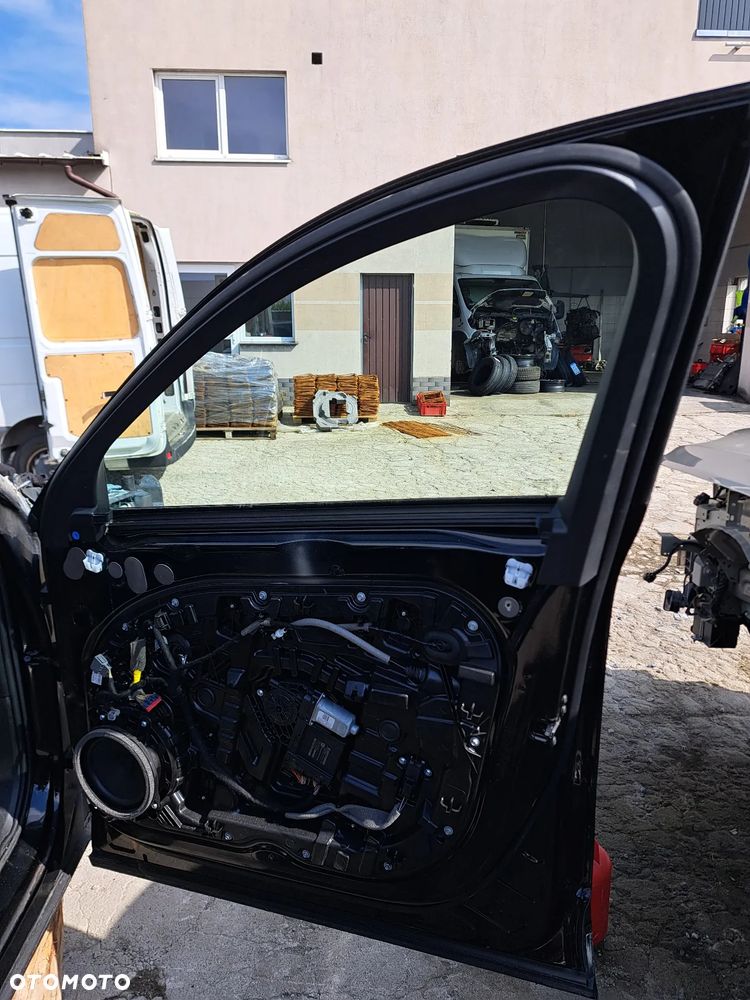 VOLVO XC60 II KLAPA BAGAŻNIKA KOD LAKIERU 019 - 6