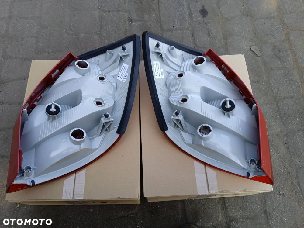 LAMPA TYLNA LEWA LUB PRAWA SKODA FABIA II HB/KOMBI NOWY ORYGINAŁ - 4