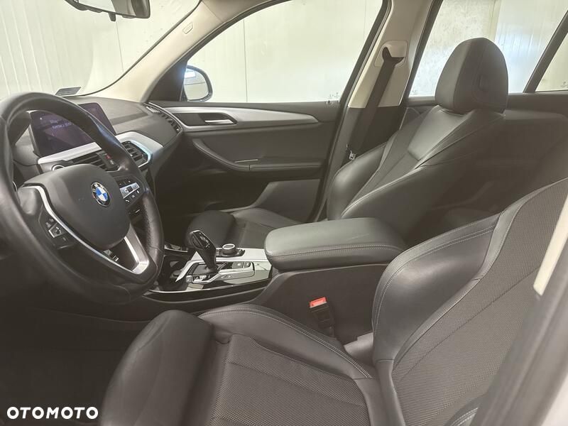 BMW X3 xDrive20i GPF - 11