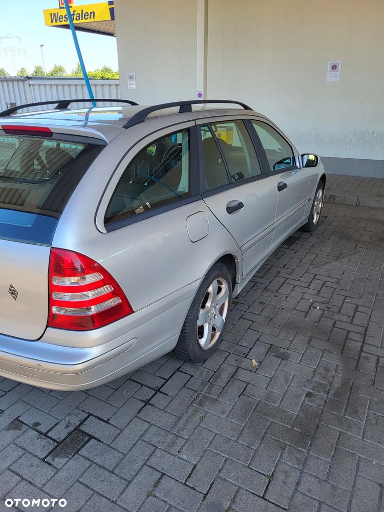 Mercedes-Benz Klasa C 200 Kompressor Automatik Classic - 4