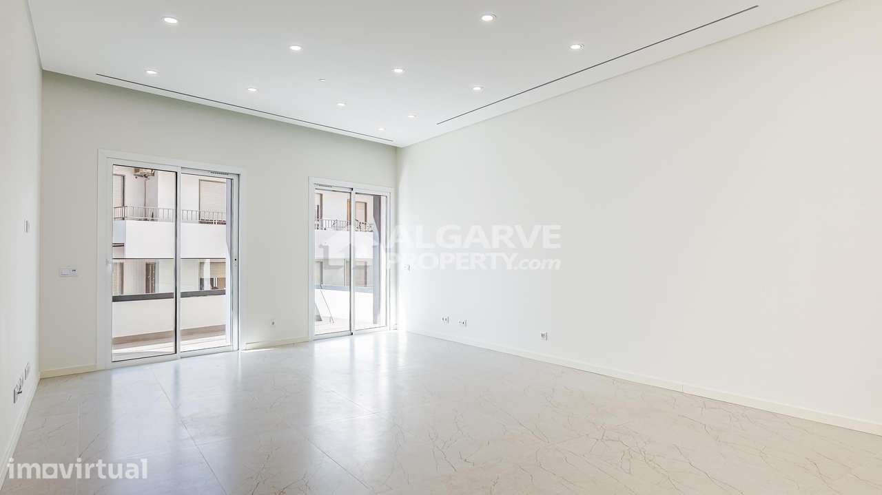 Apartamento T1 a estrear junto praia e centro de Quarteira, Algarve - Grande imagem: 3/26