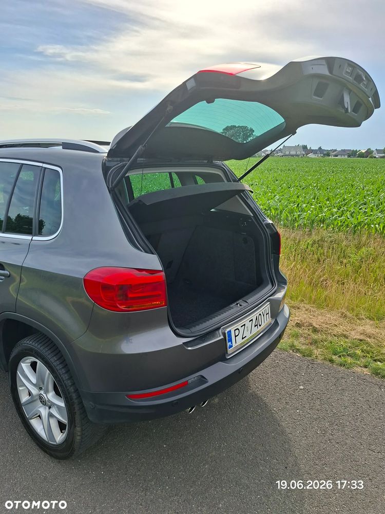 Volkswagen Tiguan 2.0 TDI DPF 4Motion BlueMotion Technology DSG Sport & Style - 17