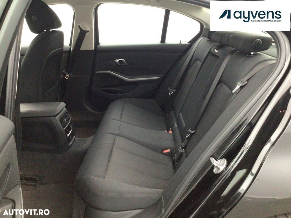 BMW Seria 3 320i AT - 21