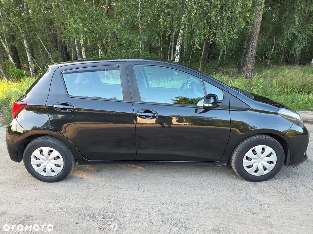 Toyota Yaris 1.0 Premium EU6 - 10