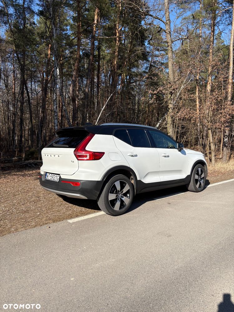 Volvo XC 40 T4 R-Design - 25