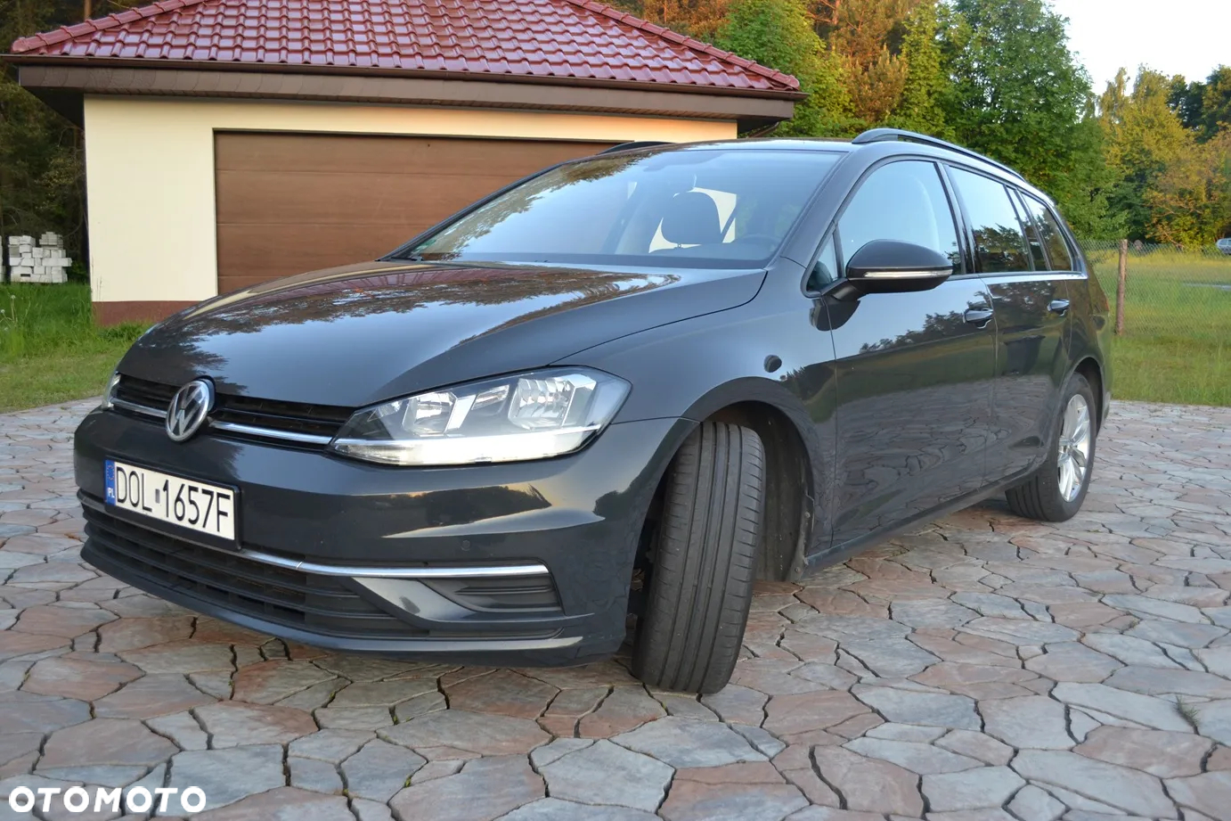 Volkswagen Golf 1.6 TDI SCR Comfortline - 3