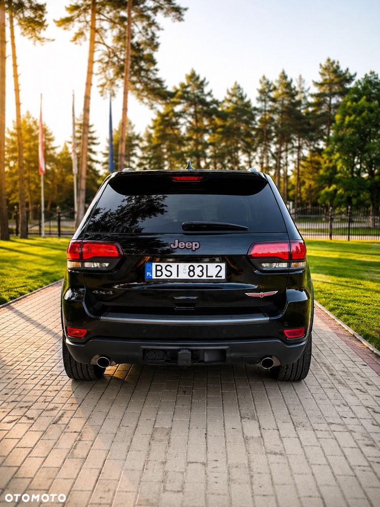 Jeep Grand Cherokee - 8