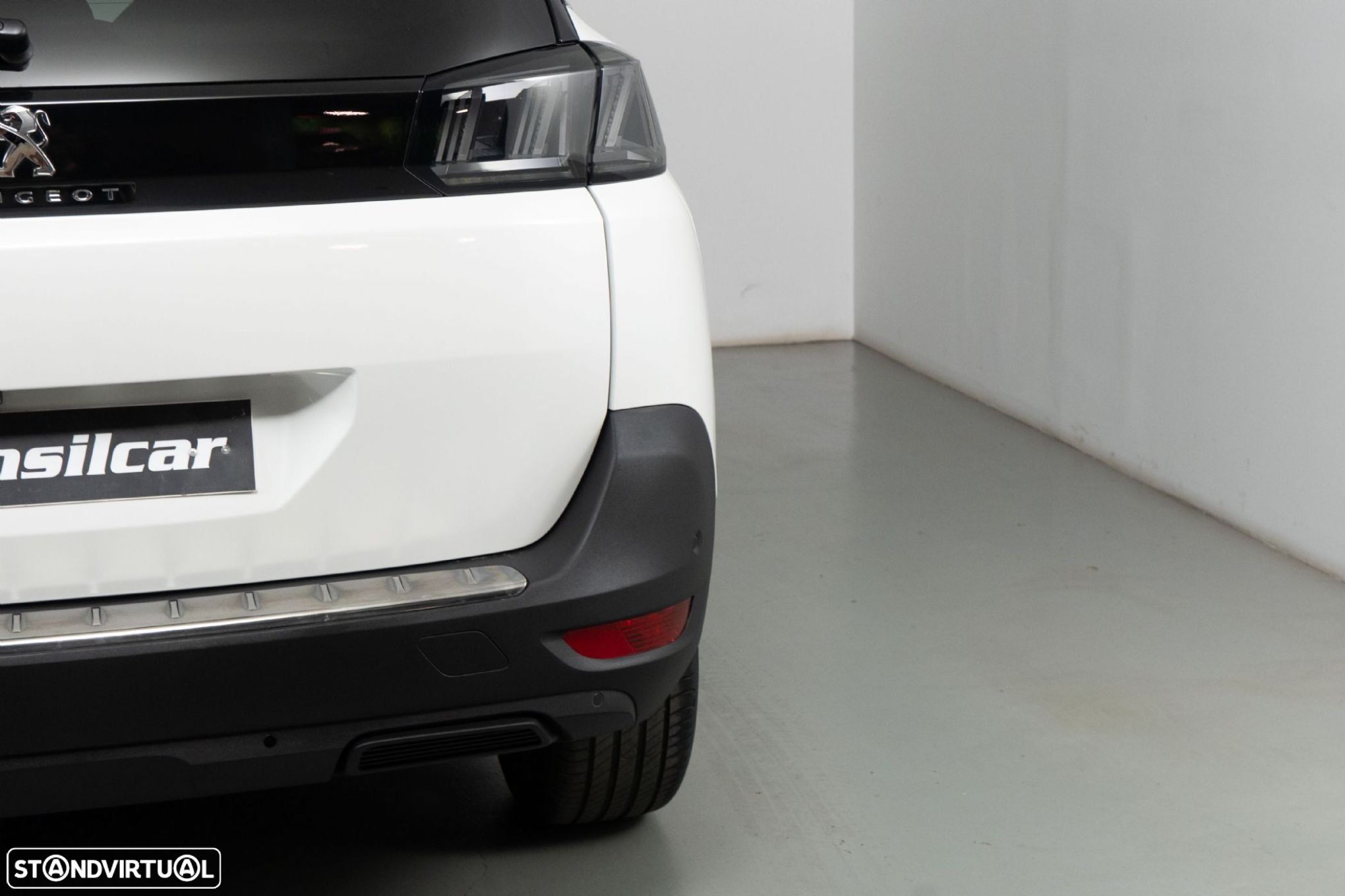 Peugeot 5008 1.2 PureTech Allure EAT8 - 19