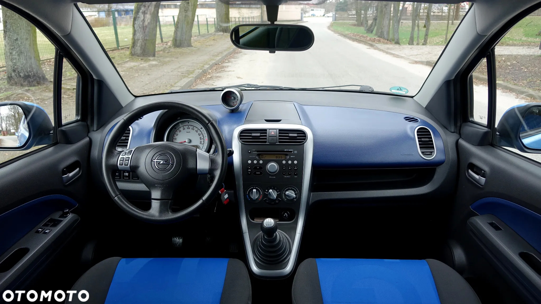 Opel Agila 1.0 Essentia - 9