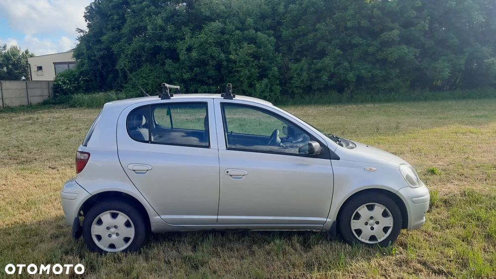 Toyota Yaris - 6