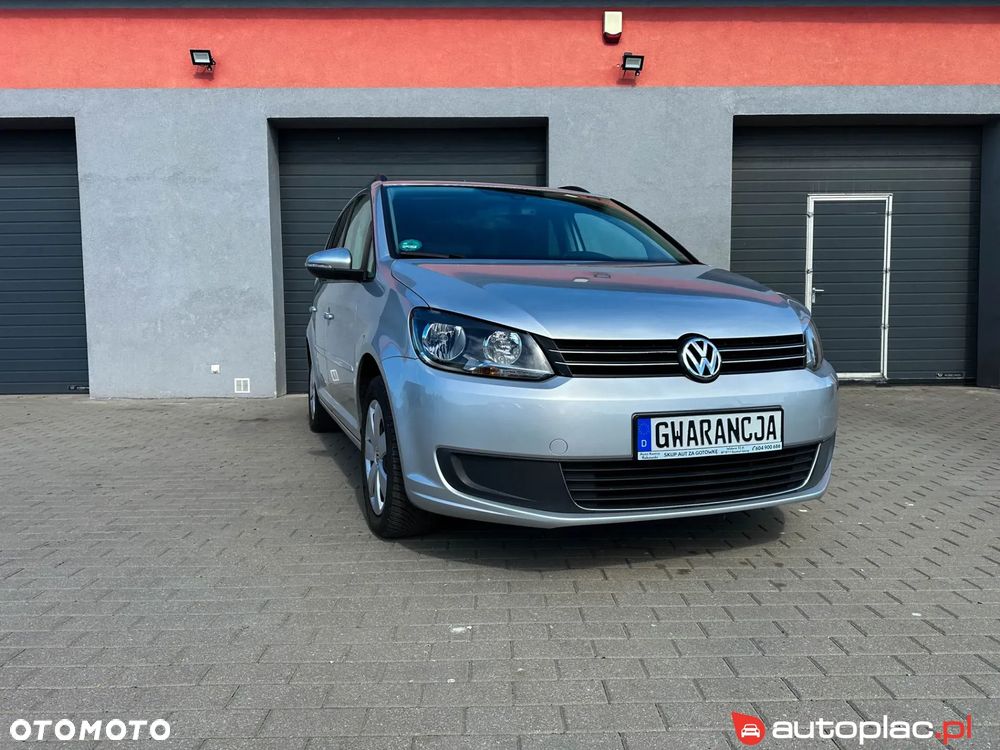 Volkswagen Touran - 11