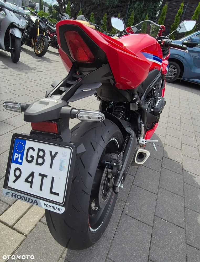 Honda CBR - 9