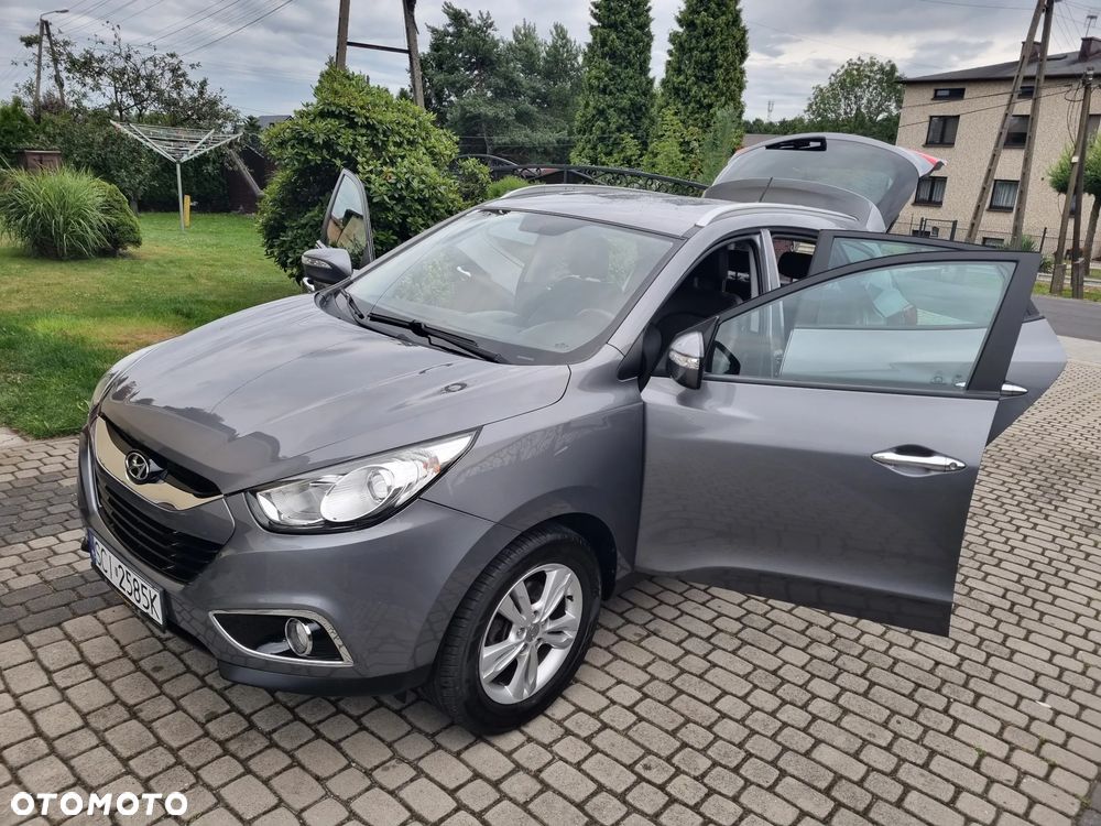 Hyundai ix35 2.0 CRDi 4WD Fifa World Cup Gold Edition - 33