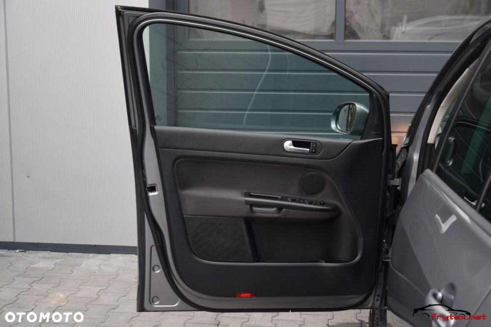 Volkswagen Golf Plus - 16