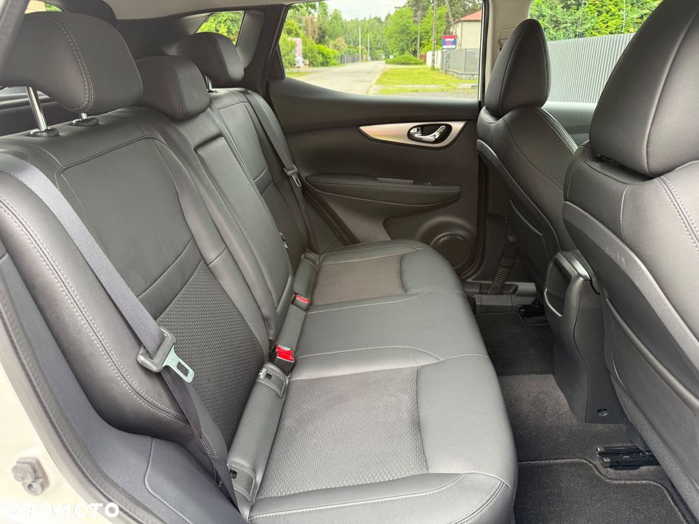 Nissan Qashqai 1.6 DIG-T Tekna - 13
